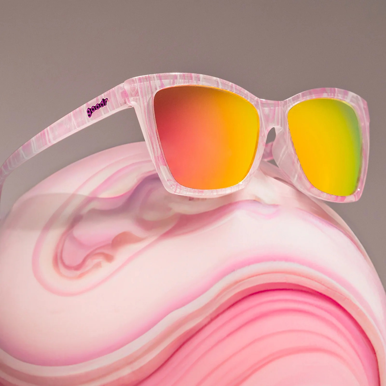 5_LivinginaMaterialSwirl_Featured.jpg
