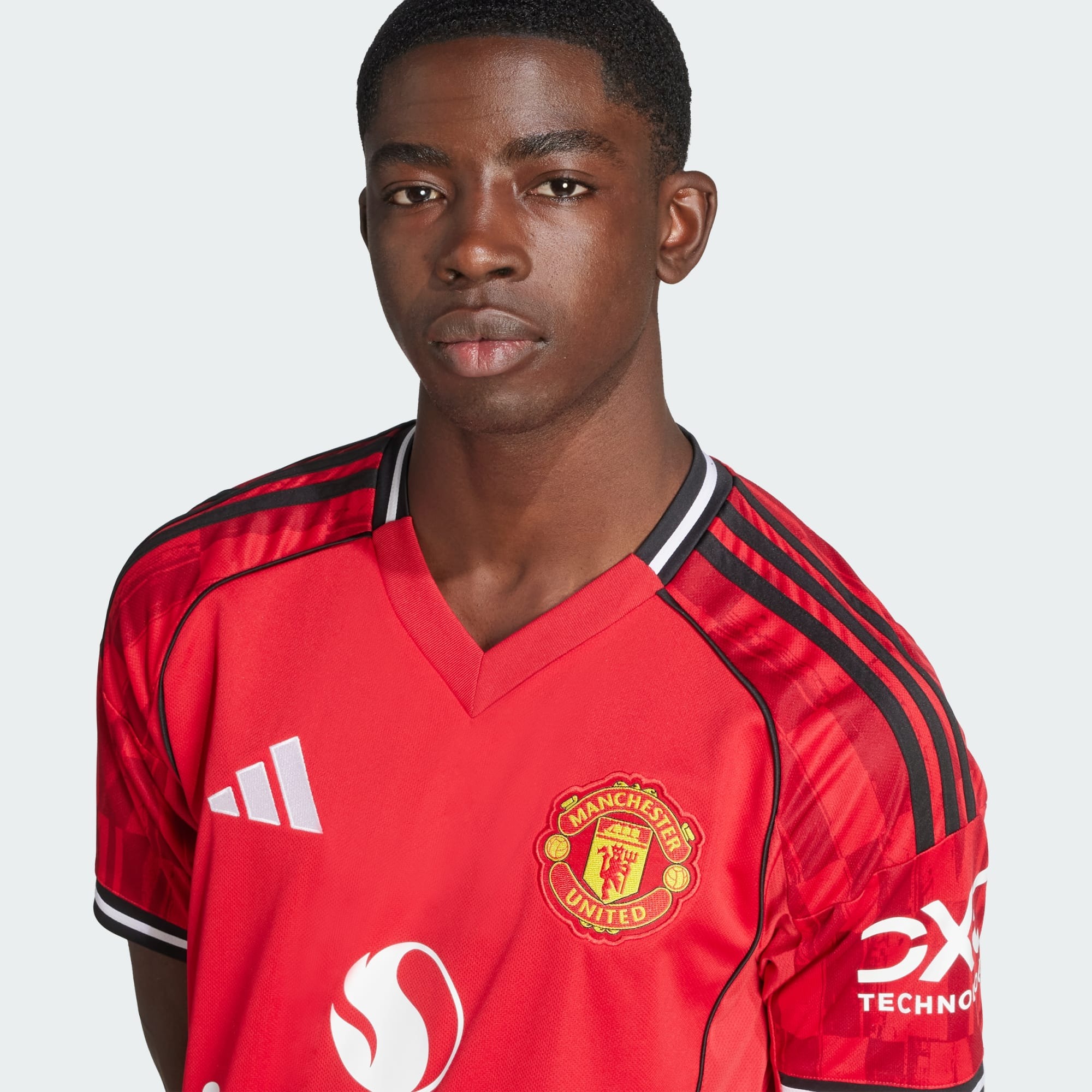 Manchester_United_25-26_Home_Jer.jpg5.jpg
